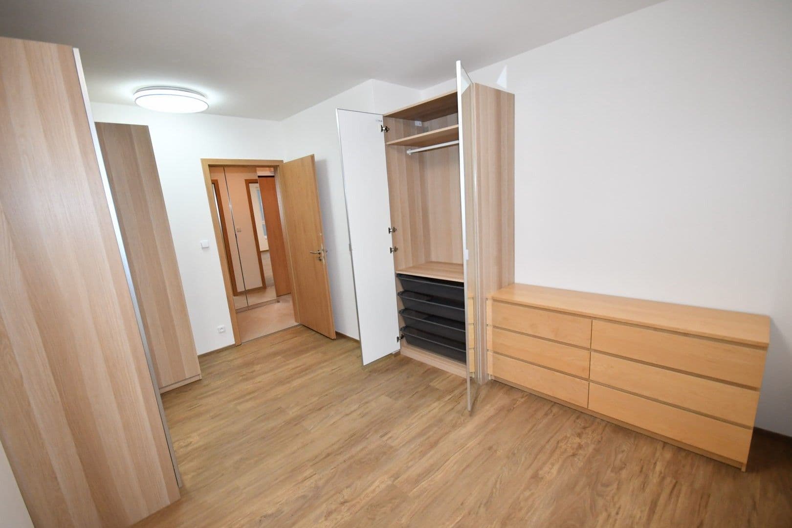 Prenájom bytu 2-izbový 58 m², Gollové, Praha, Praha Prenájom bytu 2-izbový 58 m², Gollové, Praha, Praha