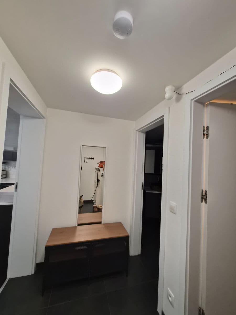 Prenájom bytu 2-izbový 50 m², Holečkova, Praha, Praha Prenájom bytu 2-izbový 50 m², Holečkova, Praha, Praha