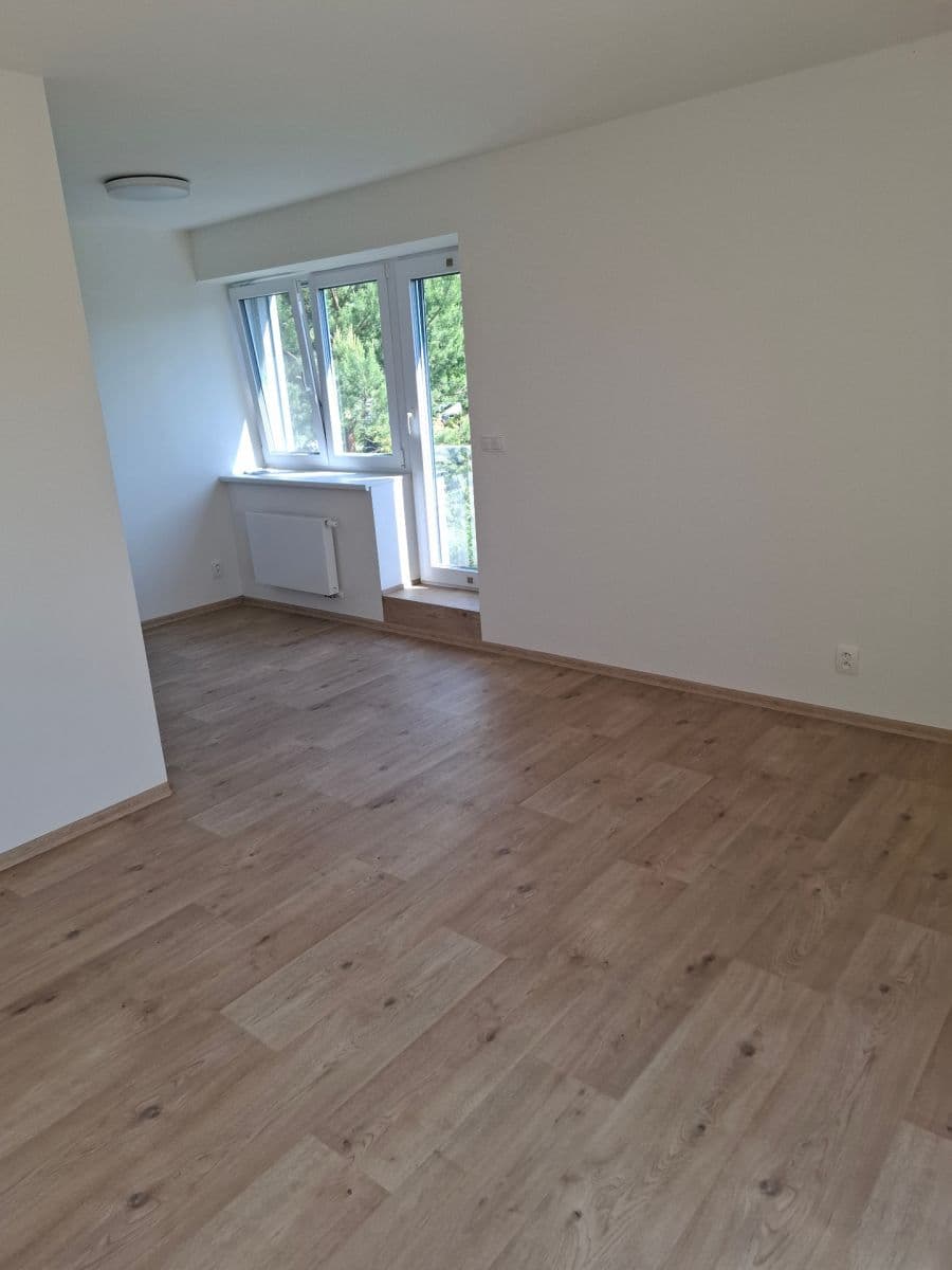 Prenájom domu 189 m², pozemok 460 m², Modřice, Jihomoravský kraj Prenájom domu 189 m², pozemok 460 m², Modřice, Jihomoravský kraj