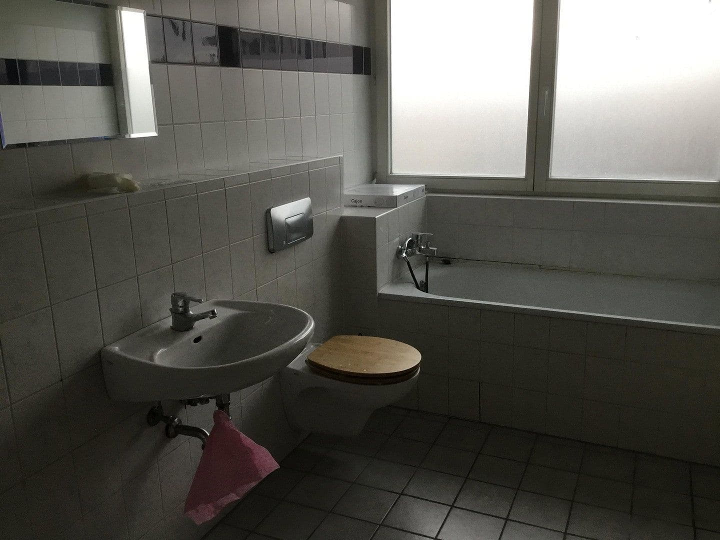 Prenájom bytu 2-izbový 58 m², Schönerlinder Str.13, Berlin, Berlín Prenájom bytu 2-izbový 58 m², Schönerlinder Str.13, Berlin, Berlín