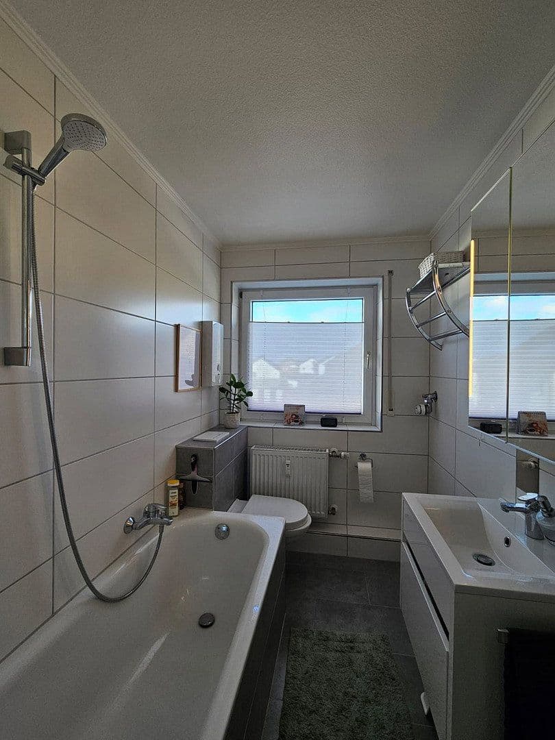 Predaj bytu 3-izbový 77 m², Pelikanweg 4, Bielefeld, Severné Porýnie - Westfálsko Predaj bytu 3-izbový 77 m², Pelikanweg 4, Bielefeld, Severné Porýnie - Westfálsko