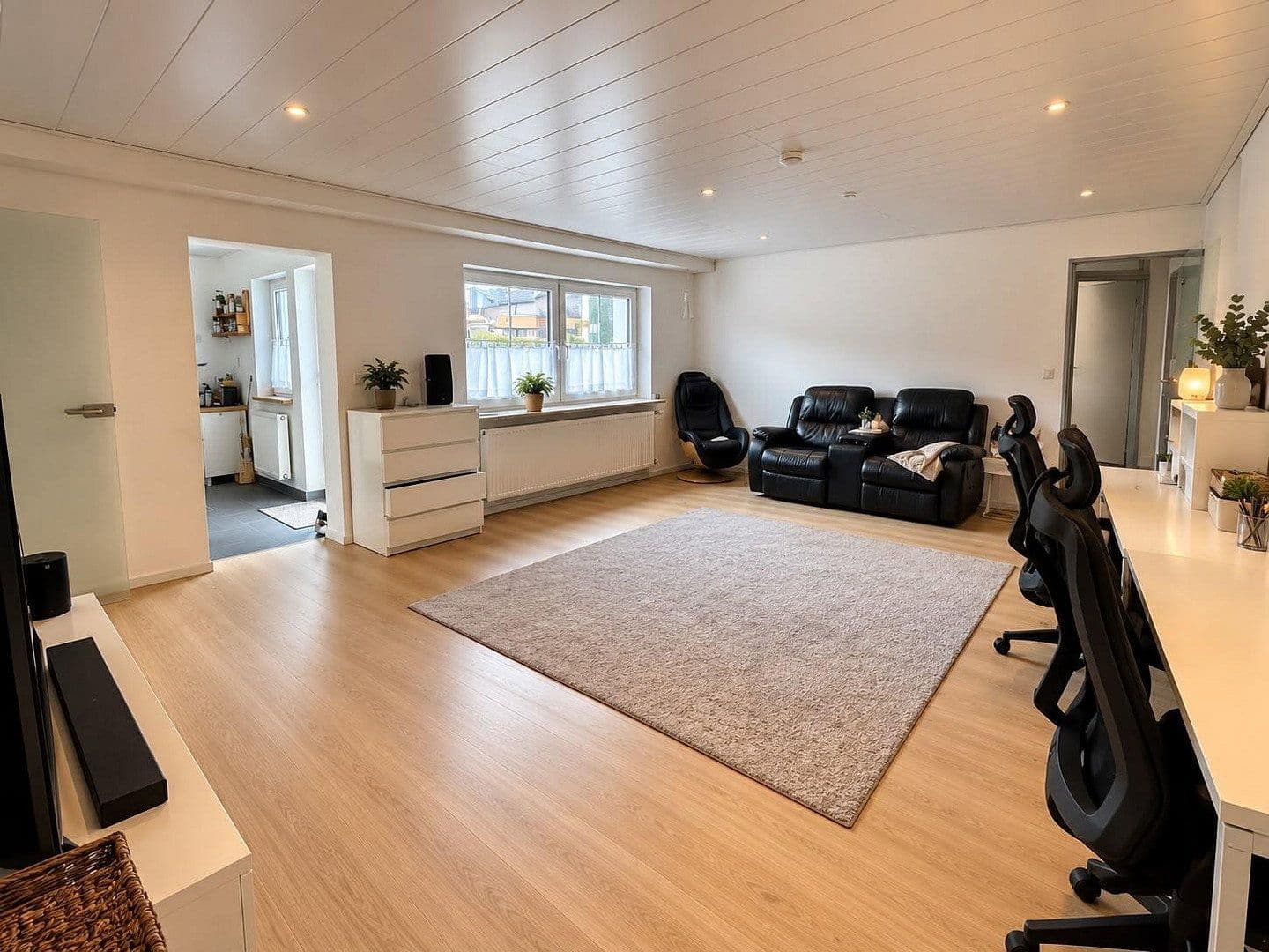 Prenájom bytu 4-izbový 114 m², Seebachweg 27, Erlangen, Bavorsko Prenájom bytu 4-izbový 114 m², Seebachweg 27, Erlangen, Bavorsko