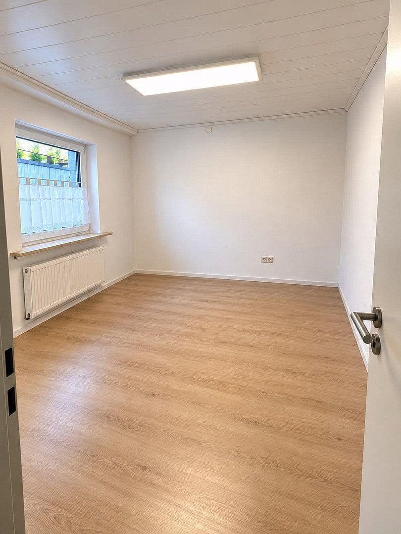 Prenájom bytu 4-izbový 114 m², Seebachweg 27, Erlangen, Bavorsko Prenájom bytu 4-izbový 114 m², Seebachweg 27, Erlangen, Bavorsko