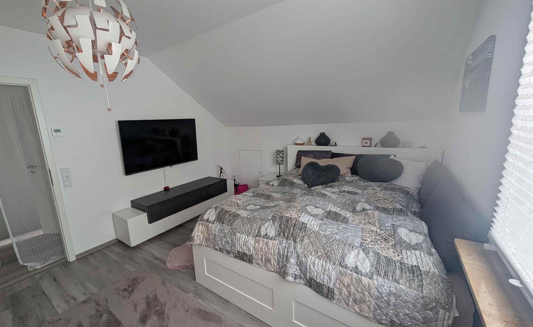 Predaj domu 160 m², pozemok 259 m², Hofheim am Taunus, Hesensko Predaj domu 160 m², pozemok 259 m², Hofheim am Taunus, Hesensko