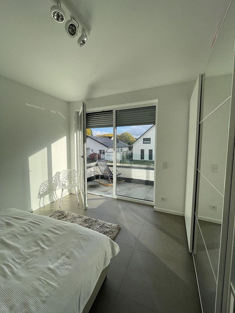 Prenájom bytu 3-izbový 96 m², Sankt Augustin, Severné Porýnie - Westfálsko Prenájom bytu 3-izbový 96 m², Sankt Augustin, Severné Porýnie - Westfálsko