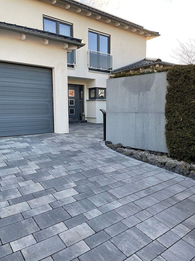 Predaj domu 160 m², pozemok 736 m², Lohfelden, Hesensko Predaj domu 160 m², pozemok 736 m², Lohfelden, Hesensko