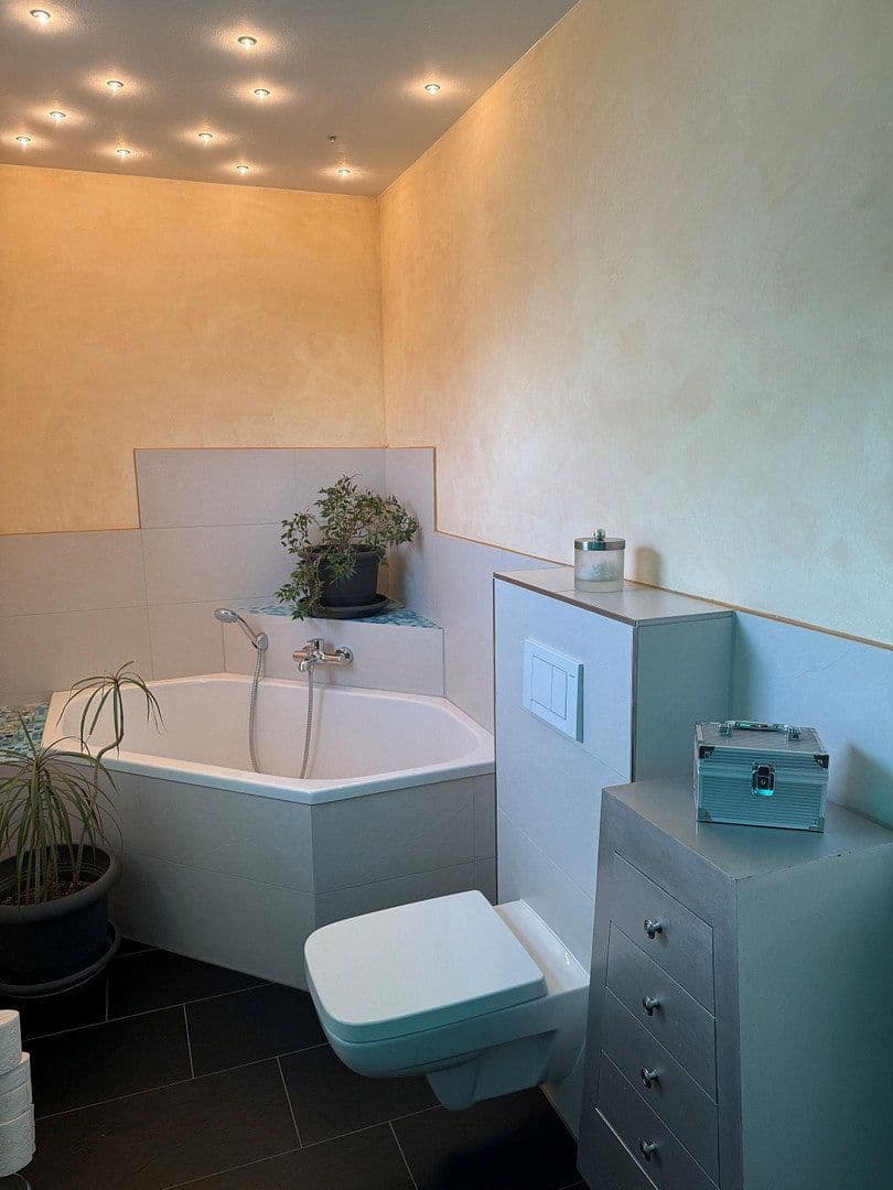 Predaj domu 160 m², pozemok 736 m², Lohfelden, Hesensko Predaj domu 160 m², pozemok 736 m², Lohfelden, Hesensko