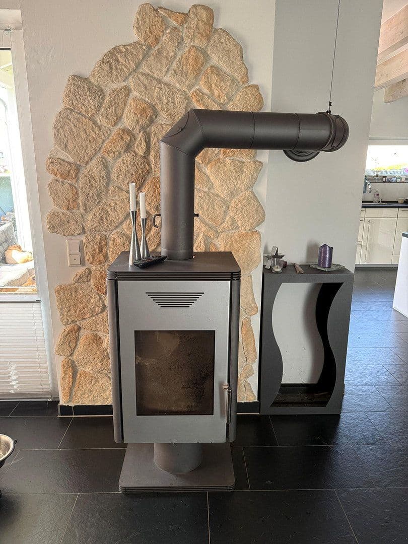 Predaj domu 160 m², pozemok 736 m², Lohfelden, Hesensko Predaj domu 160 m², pozemok 736 m², Lohfelden, Hesensko