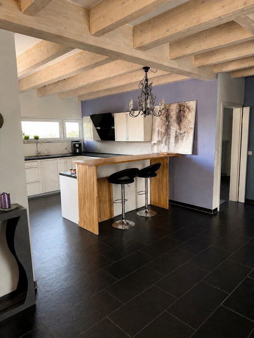 Predaj domu 160 m², pozemok 736 m², Lohfelden, Hesensko Predaj domu 160 m², pozemok 736 m², Lohfelden, Hesensko