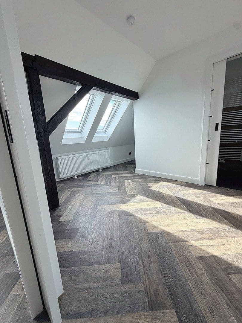 Prenájom bytu 4-izbový 117 m², Dresdener Str. 18, Spremberg, Brandenbursko Prenájom bytu 4-izbový 117 m², Dresdener Str. 18, Spremberg, Brandenbursko
