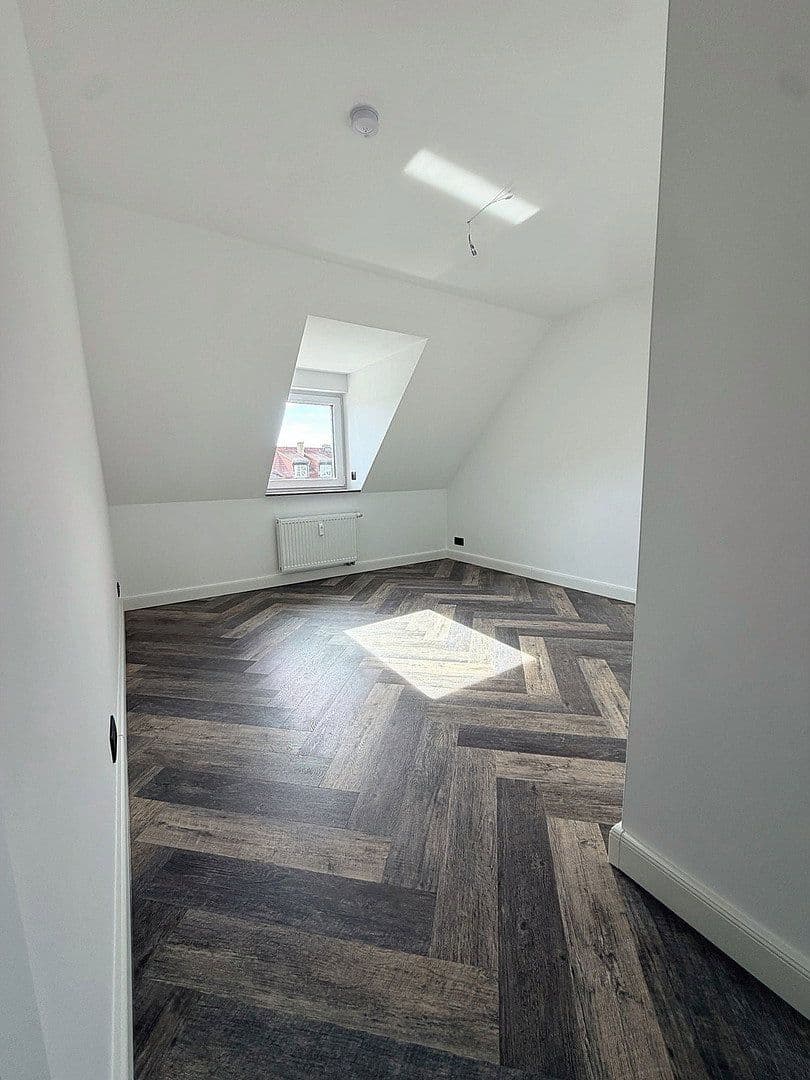 Prenájom bytu 4-izbový 117 m², Dresdener Str. 18, Spremberg, Brandenbursko Prenájom bytu 4-izbový 117 m², Dresdener Str. 18, Spremberg, Brandenbursko