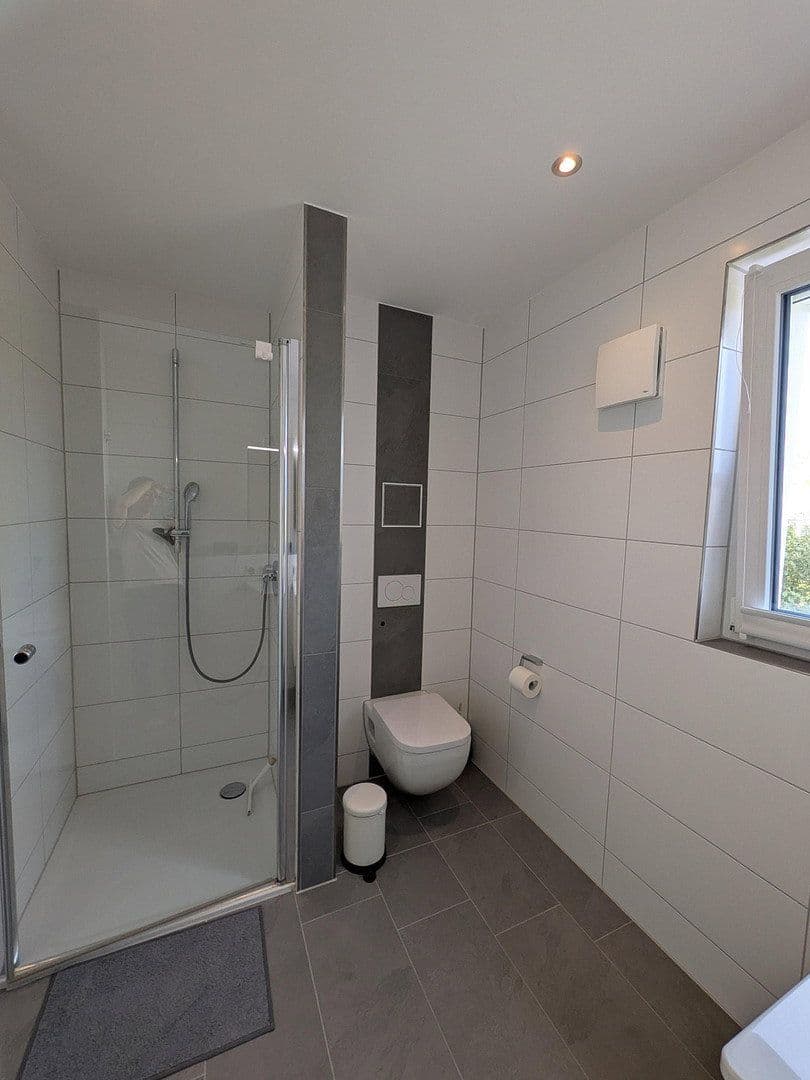 Prenájom bytu 2-izbový 55 m², Ulm, Bádensko-Wurttembersko Prenájom bytu 2-izbový 55 m², Ulm, Bádensko-Wurttembersko