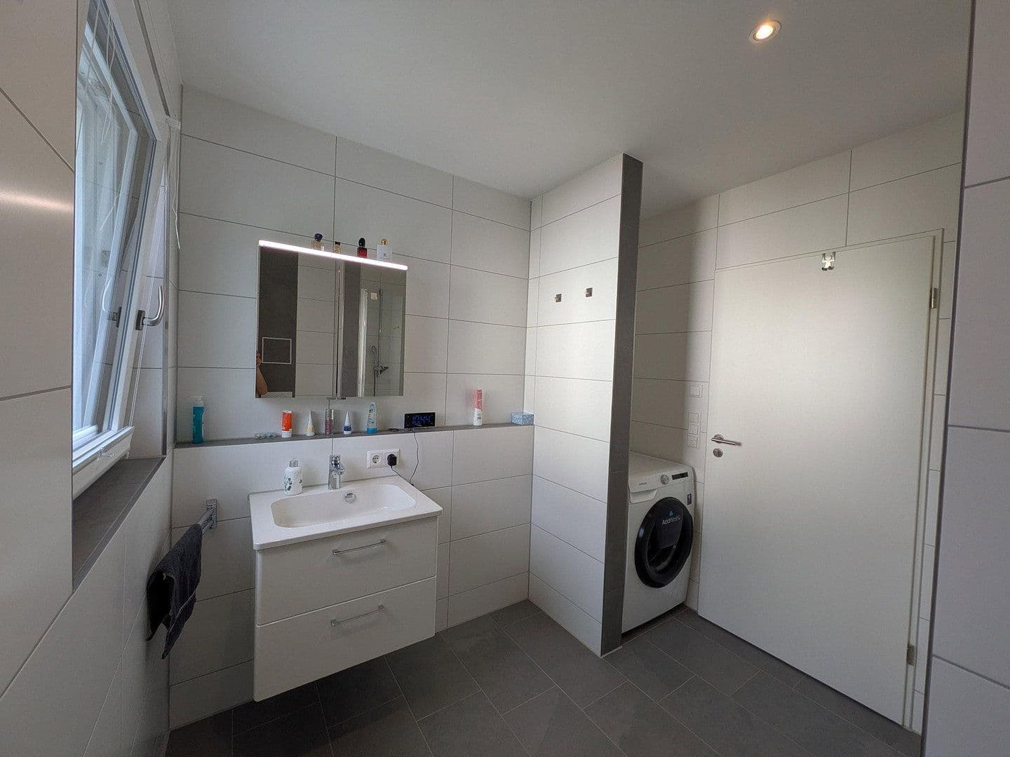 Prenájom bytu 2-izbový 55 m², Ulm, Bádensko-Wurttembersko Prenájom bytu 2-izbový 55 m², Ulm, Bádensko-Wurttembersko