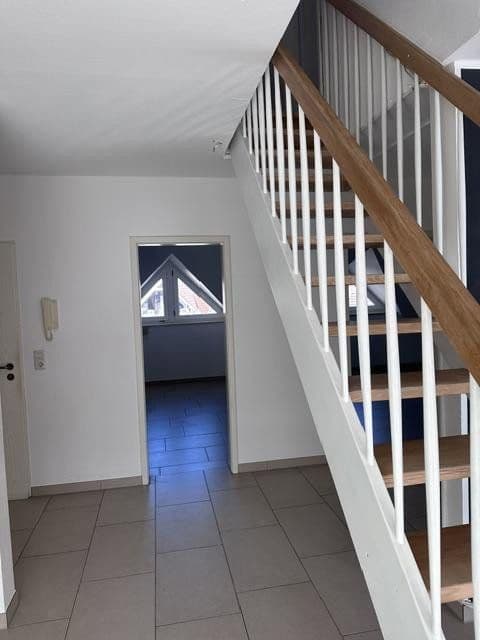 Prenájom bytu 4-izbový 81 m², Südstraße 33, Bad Driburg, Severné Porýnie - Westfálsko Prenájom bytu 4-izbový 81 m², Südstraße 33, Bad Driburg, Severné Porýnie - Westfálsko