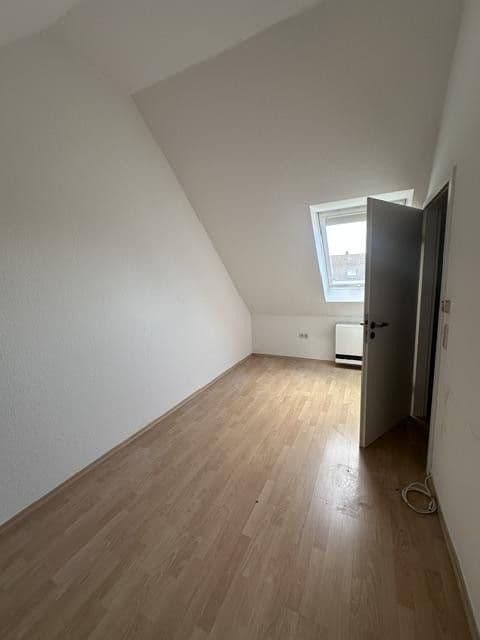 Prenájom bytu 4-izbový 81 m², Südstraße 33, Bad Driburg, Severné Porýnie - Westfálsko Prenájom bytu 4-izbový 81 m², Südstraße 33, Bad Driburg, Severné Porýnie - Westfálsko
