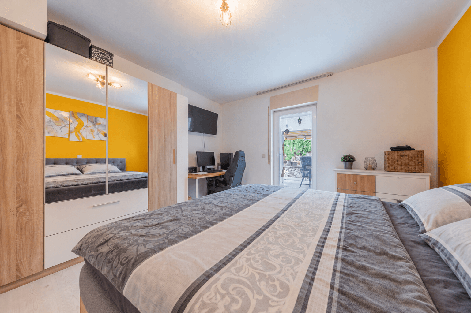 Prenájom bytu 3-izbový 93 m², Simmern/Hunsrück, Porýnie-Falcko Prenájom bytu 3-izbový 93 m², Simmern/Hunsrück, Porýnie-Falcko