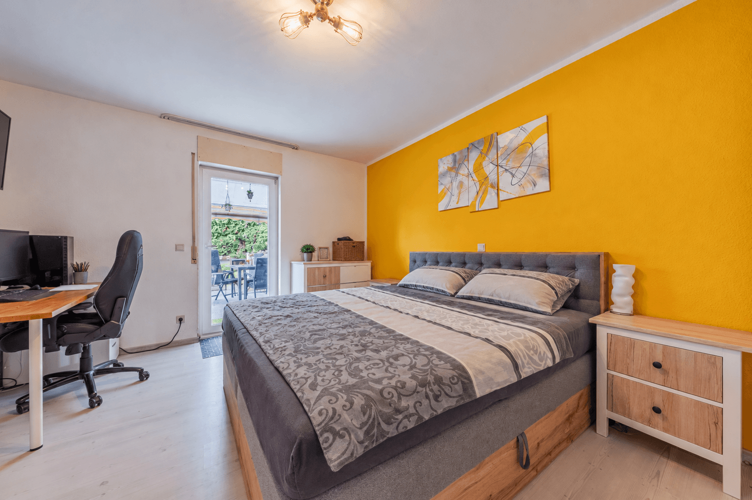 Prenájom bytu 3-izbový 93 m², Simmern/Hunsrück, Porýnie-Falcko Prenájom bytu 3-izbový 93 m², Simmern/Hunsrück, Porýnie-Falcko