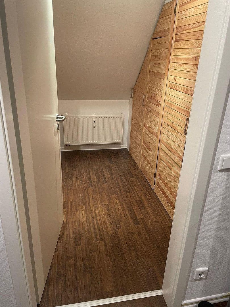 Predaj bytu 1-izbový 100 m², Spiesen-Elversberg, Sársko Predaj bytu 1-izbový 100 m², Spiesen-Elversberg, Sársko