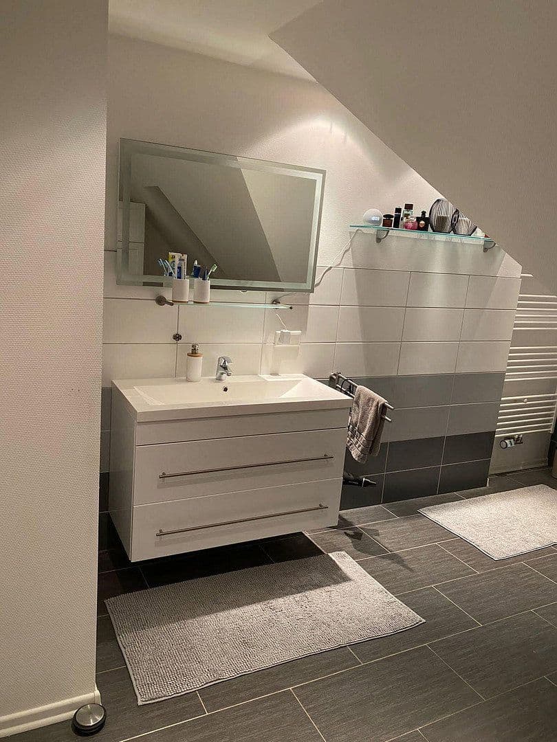 Predaj bytu 1-izbový 100 m², Spiesen-Elversberg, Sársko Predaj bytu 1-izbový 100 m², Spiesen-Elversberg, Sársko