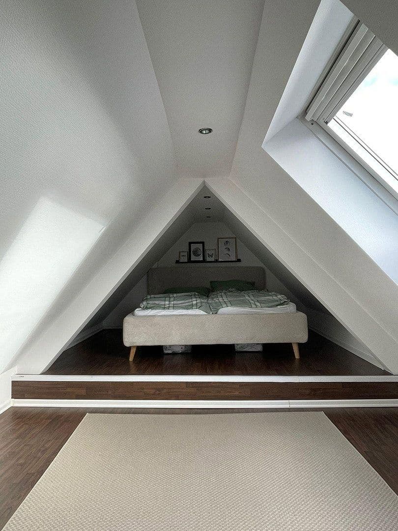 Predaj bytu 1-izbový 100 m², Spiesen-Elversberg, Sársko Predaj bytu 1-izbový 100 m², Spiesen-Elversberg, Sársko