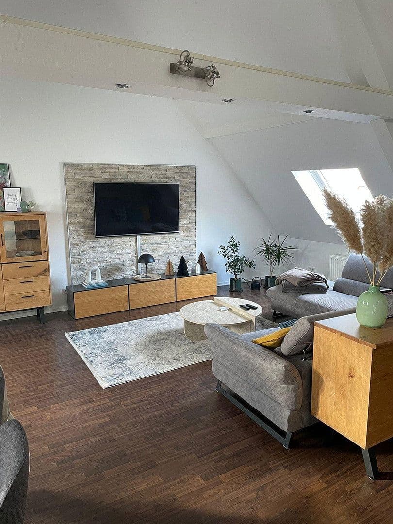 Predaj bytu 1-izbový 100 m², Spiesen-Elversberg, Sársko Predaj bytu 1-izbový 100 m², Spiesen-Elversberg, Sársko