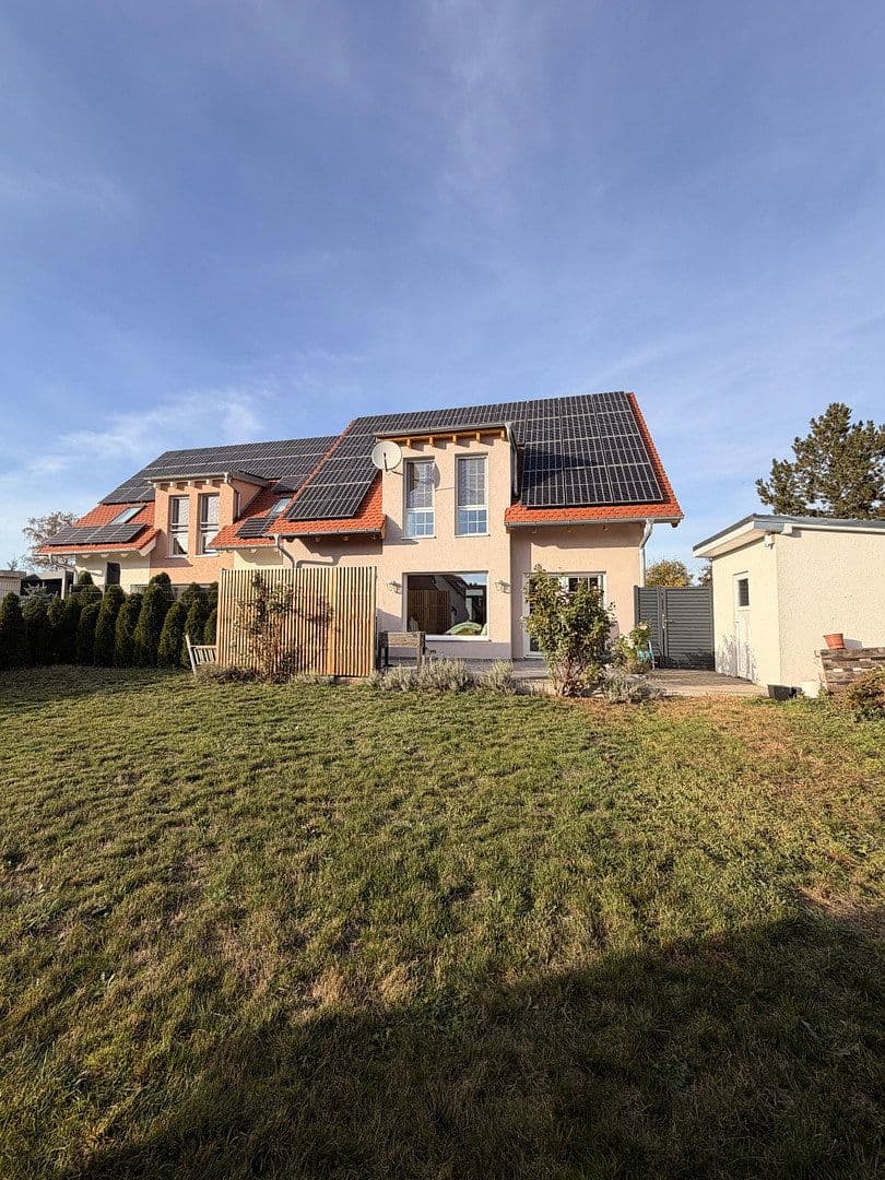 Predaj domu 131 m², pozemok 420 m², Georgensgmünd, Bavorsko Predaj domu 131 m², pozemok 420 m², Georgensgmünd, Bavorsko