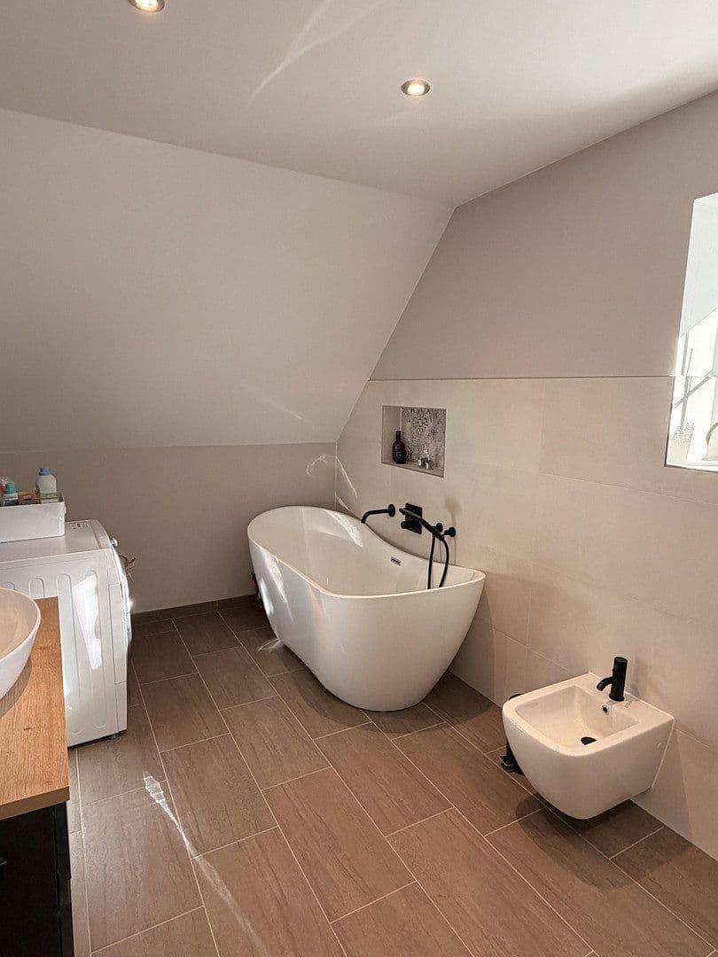Predaj domu 131 m², pozemok 420 m², Georgensgmünd, Bavorsko Predaj domu 131 m², pozemok 420 m², Georgensgmünd, Bavorsko