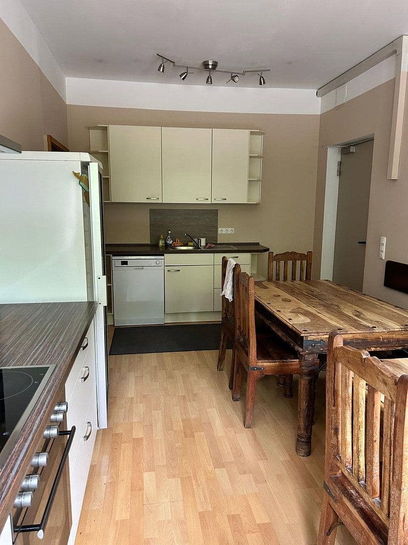 Prenájom kancelárie 571 m², Jesenwanger Strasse 50, Grafrath, Bavorsko Prenájom kancelárie 571 m², Jesenwanger Strasse 50, Grafrath, Bavorsko