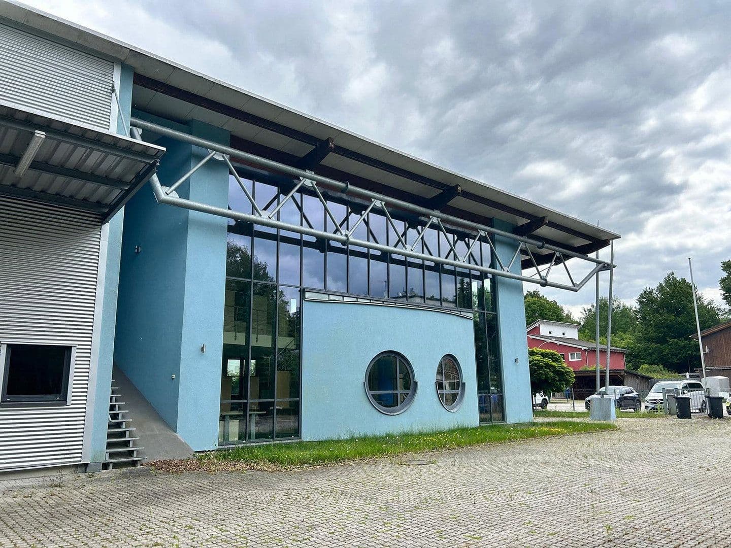 Prenájom kancelárie 571 m², Jesenwanger Strasse 50, Grafrath, Bavorsko Prenájom kancelárie 571 m², Jesenwanger Strasse 50, Grafrath, Bavorsko