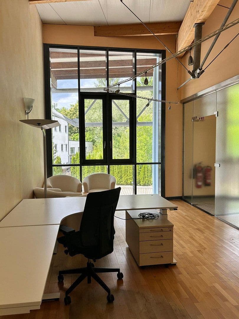 Prenájom kancelárie 571 m², Jesenwanger Strasse 50, Grafrath, Bavorsko Prenájom kancelárie 571 m², Jesenwanger Strasse 50, Grafrath, Bavorsko