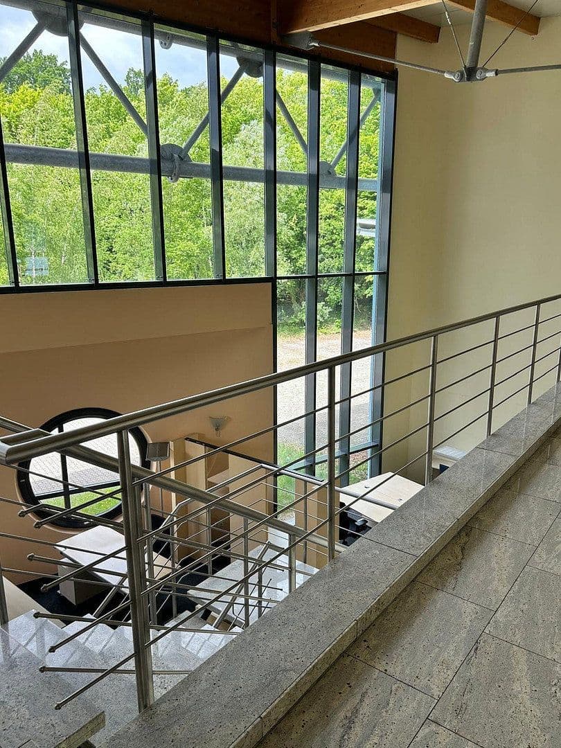 Prenájom kancelárie 571 m², Jesenwanger Strasse 50, Grafrath, Bavorsko Prenájom kancelárie 571 m², Jesenwanger Strasse 50, Grafrath, Bavorsko