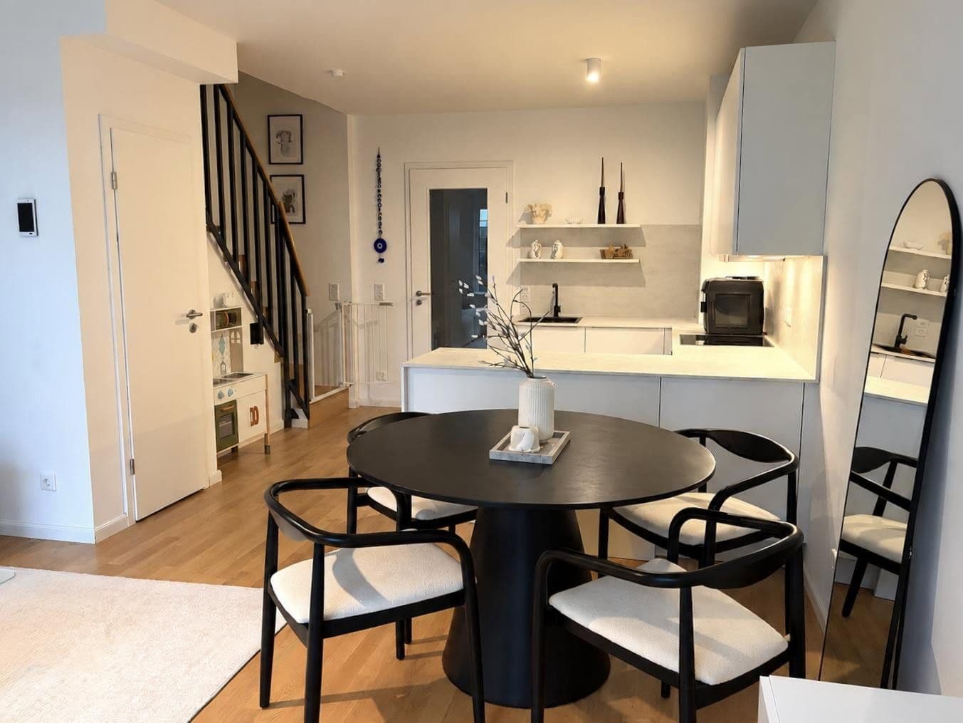 Prenájom domu 123 m², pozemok 145 m², Aspelohe, Norderstedt, Šlezvicko-Holštajnsko Prenájom domu 123 m², pozemok 145 m², Aspelohe, Norderstedt, Šlezvicko-Holštajnsko