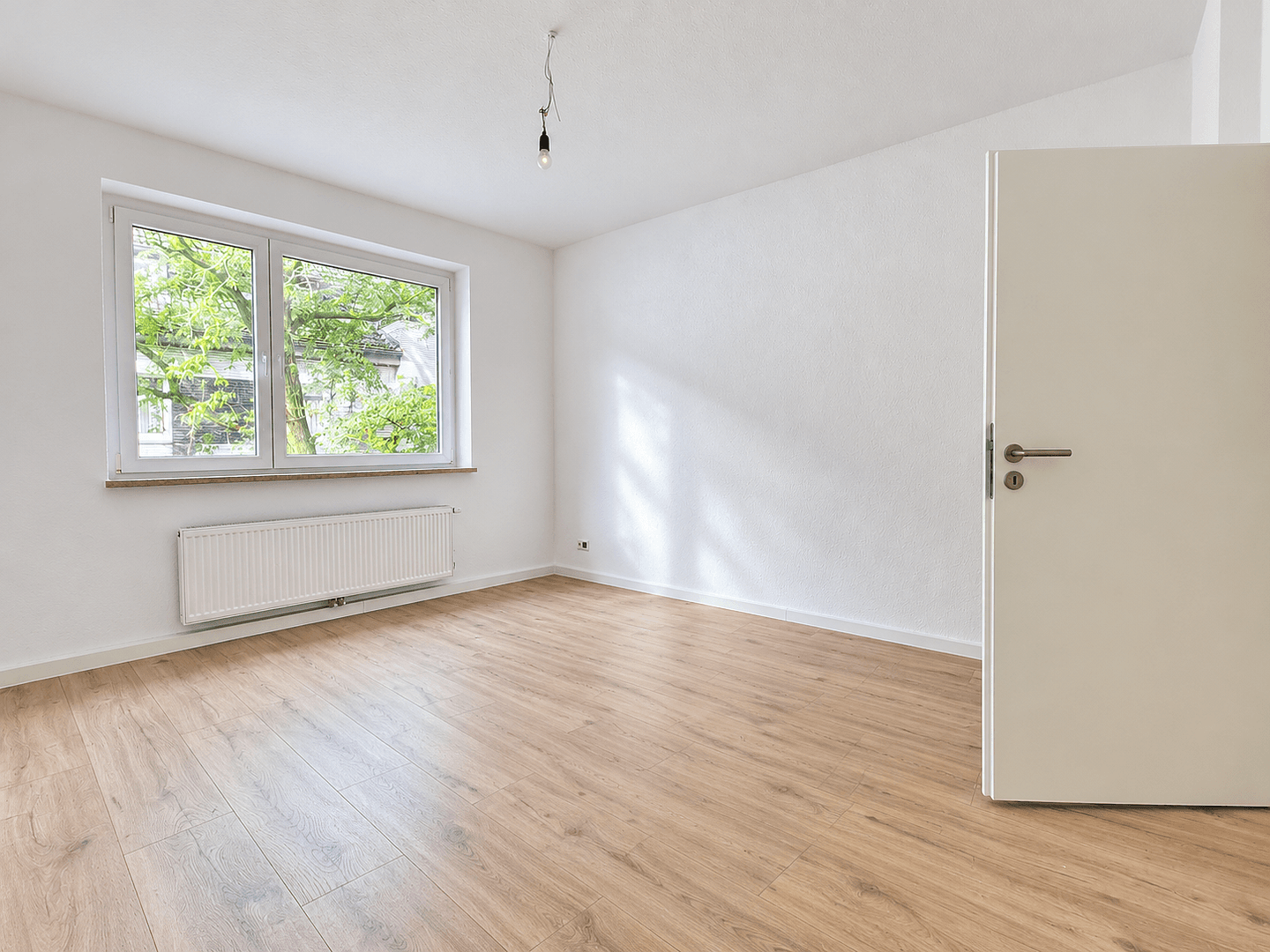 Prenájom bytu 2-izbový 57 m², Oberhausen, Severné Porýnie - Westfálsko Prenájom bytu 2-izbový 57 m², Oberhausen, Severné Porýnie - Westfálsko