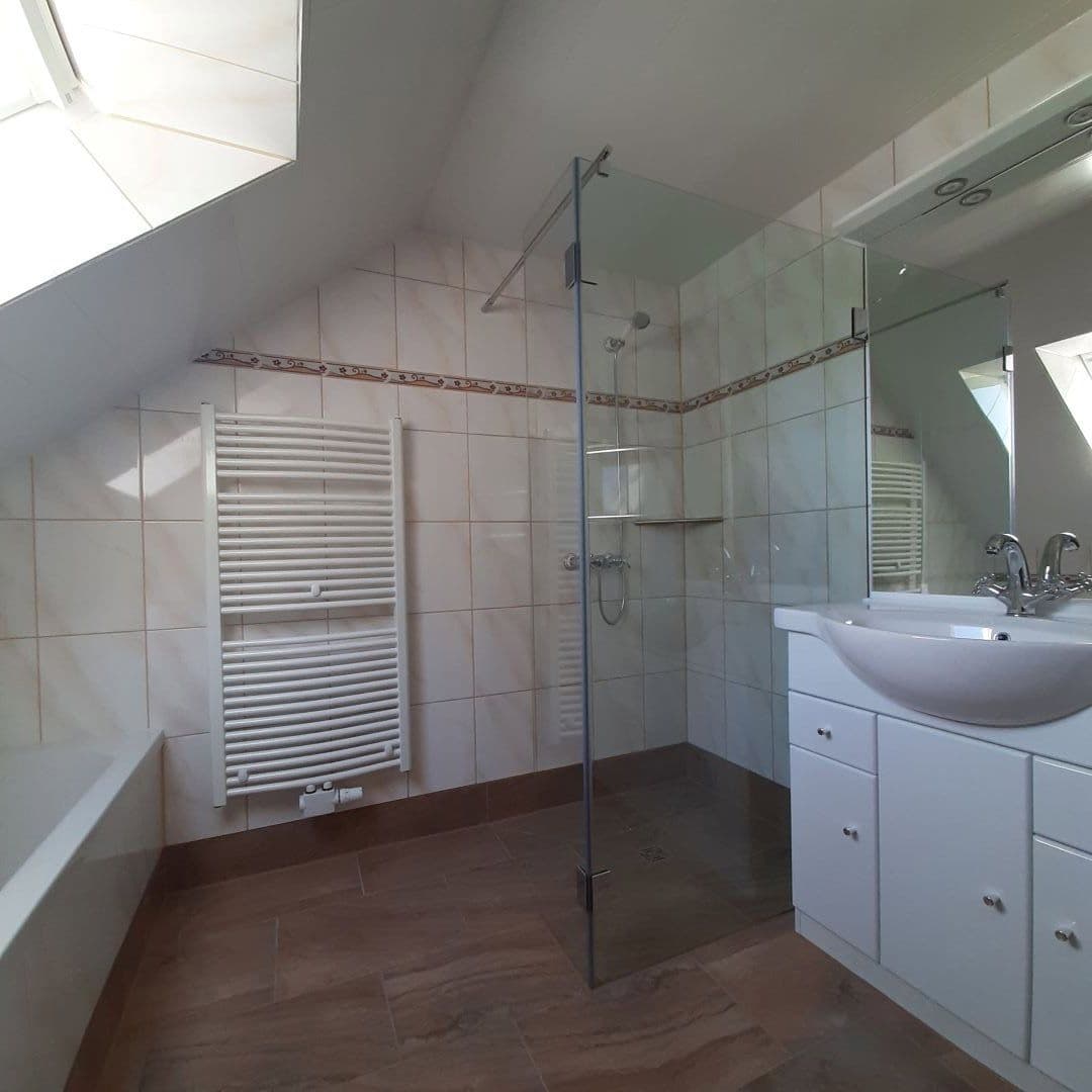 Predaj bytu 3-izbový 67 m², Hohensteiner Straße 66, Limbach-Oberfrohna, Sasko Predaj bytu 3-izbový 67 m², Hohensteiner Straße 66, Limbach-Oberfrohna, Sasko