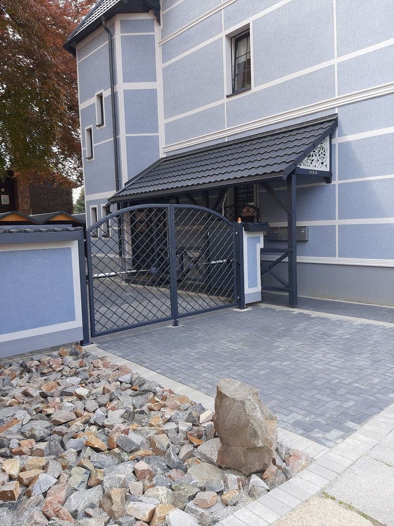 Predaj bytu 3-izbový 67 m², Hohensteiner Straße 66, Limbach-Oberfrohna, Sasko Predaj bytu 3-izbový 67 m², Hohensteiner Straße 66, Limbach-Oberfrohna, Sasko