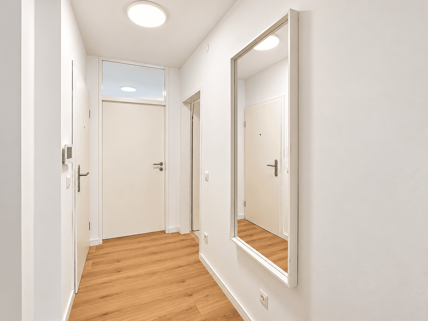 Prenájom bytu 2-izbový 55 m², Köln, Severné Porýnie - Westfálsko Prenájom bytu 2-izbový 55 m², Köln, Severné Porýnie - Westfálsko