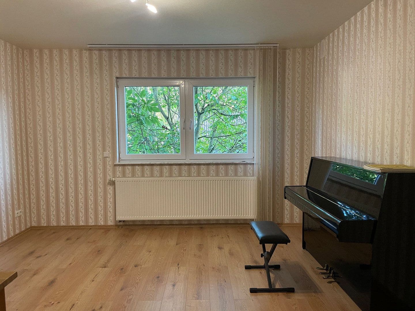 Prenájom domu 191 m², pozemok 389 m², Engelskirchen, Severné Porýnie - Westfálsko Prenájom domu 191 m², pozemok 389 m², Engelskirchen, Severné Porýnie - Westfálsko