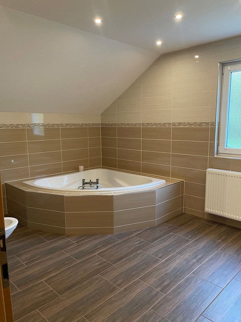 Prenájom domu 191 m², pozemok 389 m², Engelskirchen, Severné Porýnie - Westfálsko Prenájom domu 191 m², pozemok 389 m², Engelskirchen, Severné Porýnie - Westfálsko