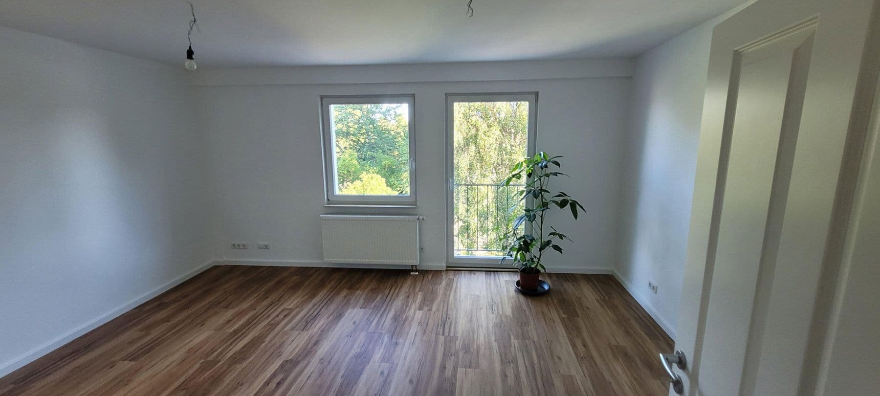 Prenájom bytu 4-izbový 126 m², Berlin, Berlín Prenájom bytu 4-izbový 126 m², Berlin, Berlín