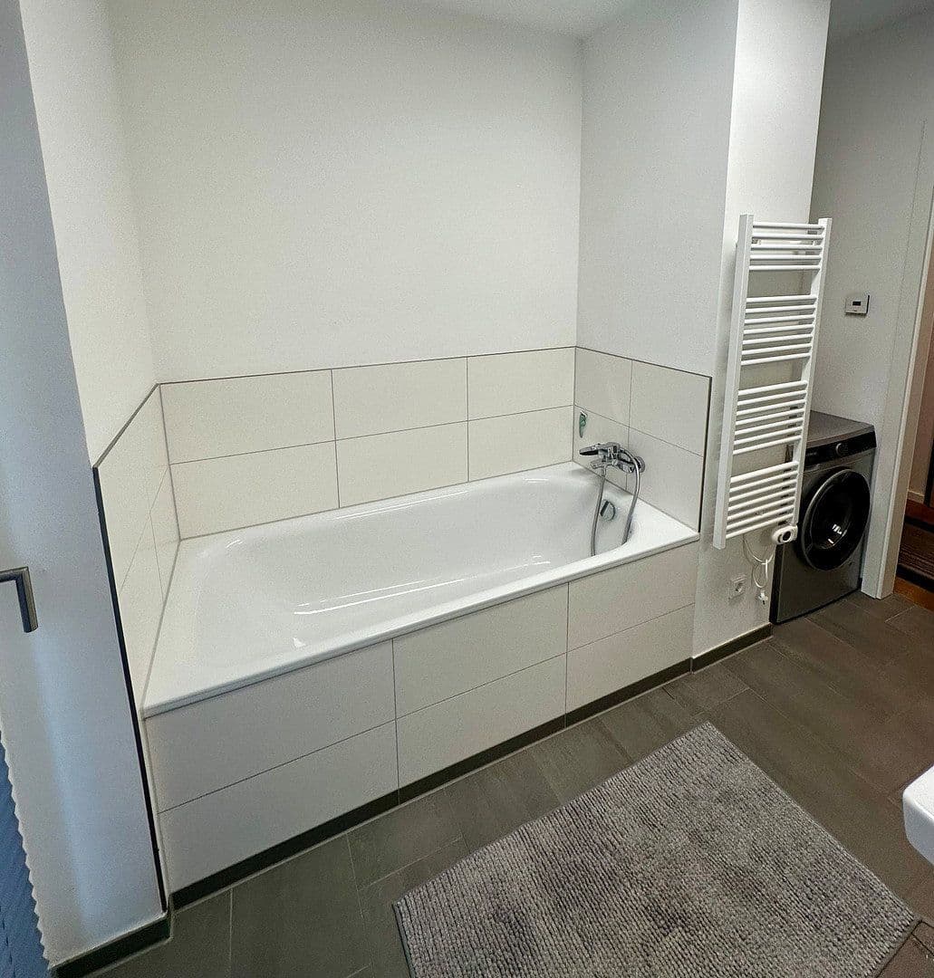 Predaj bytu 4-izbový 111 m², Julienne-Trouet-Platz 19, Hannover, Dolné Sasko Predaj bytu 4-izbový 111 m², Julienne-Trouet-Platz 19, Hannover, Dolné Sasko