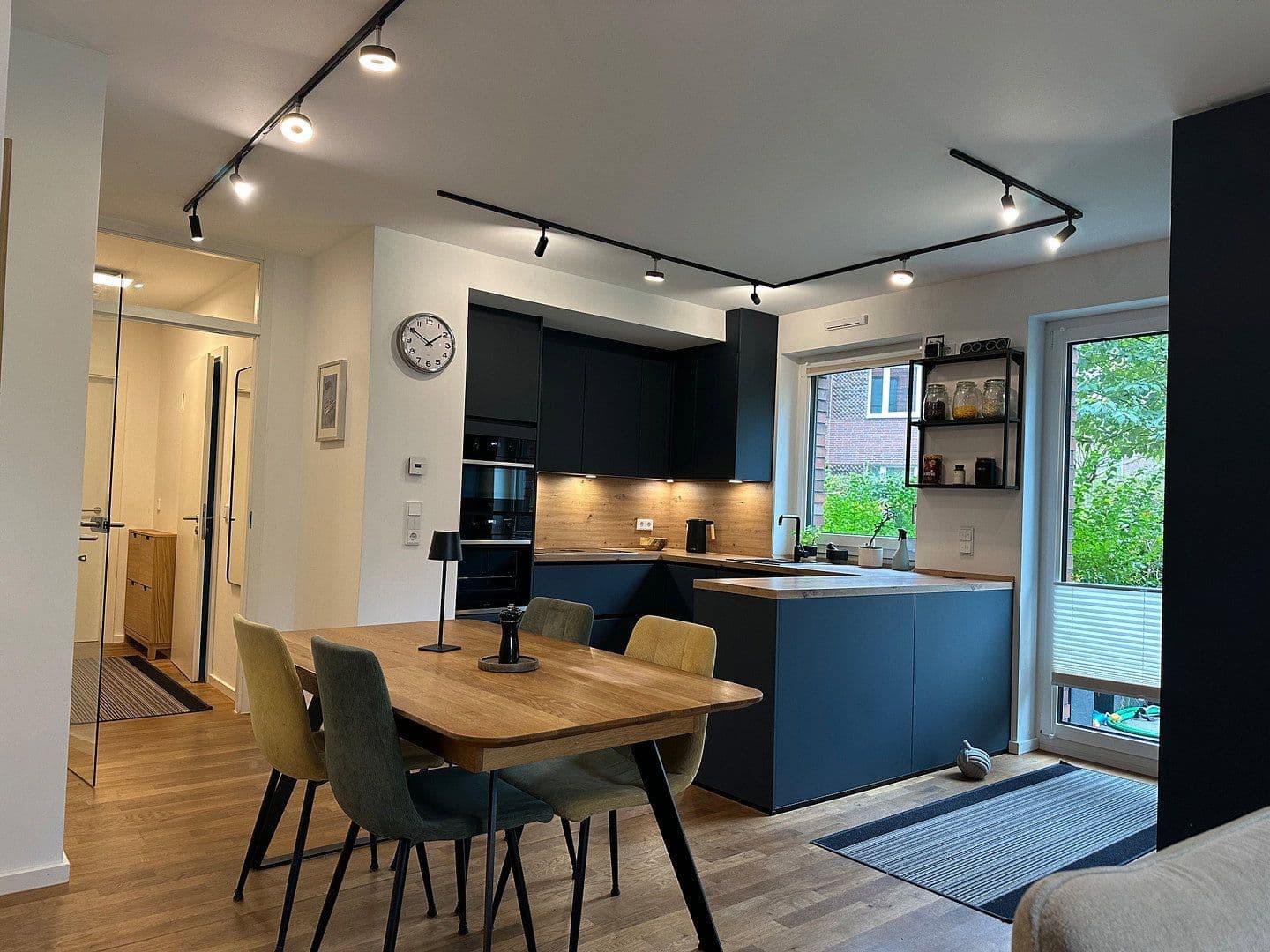 Predaj bytu 4-izbový 111 m², Julienne-Trouet-Platz 19, Hannover, Dolné Sasko Predaj bytu 4-izbový 111 m², Julienne-Trouet-Platz 19, Hannover, Dolné Sasko