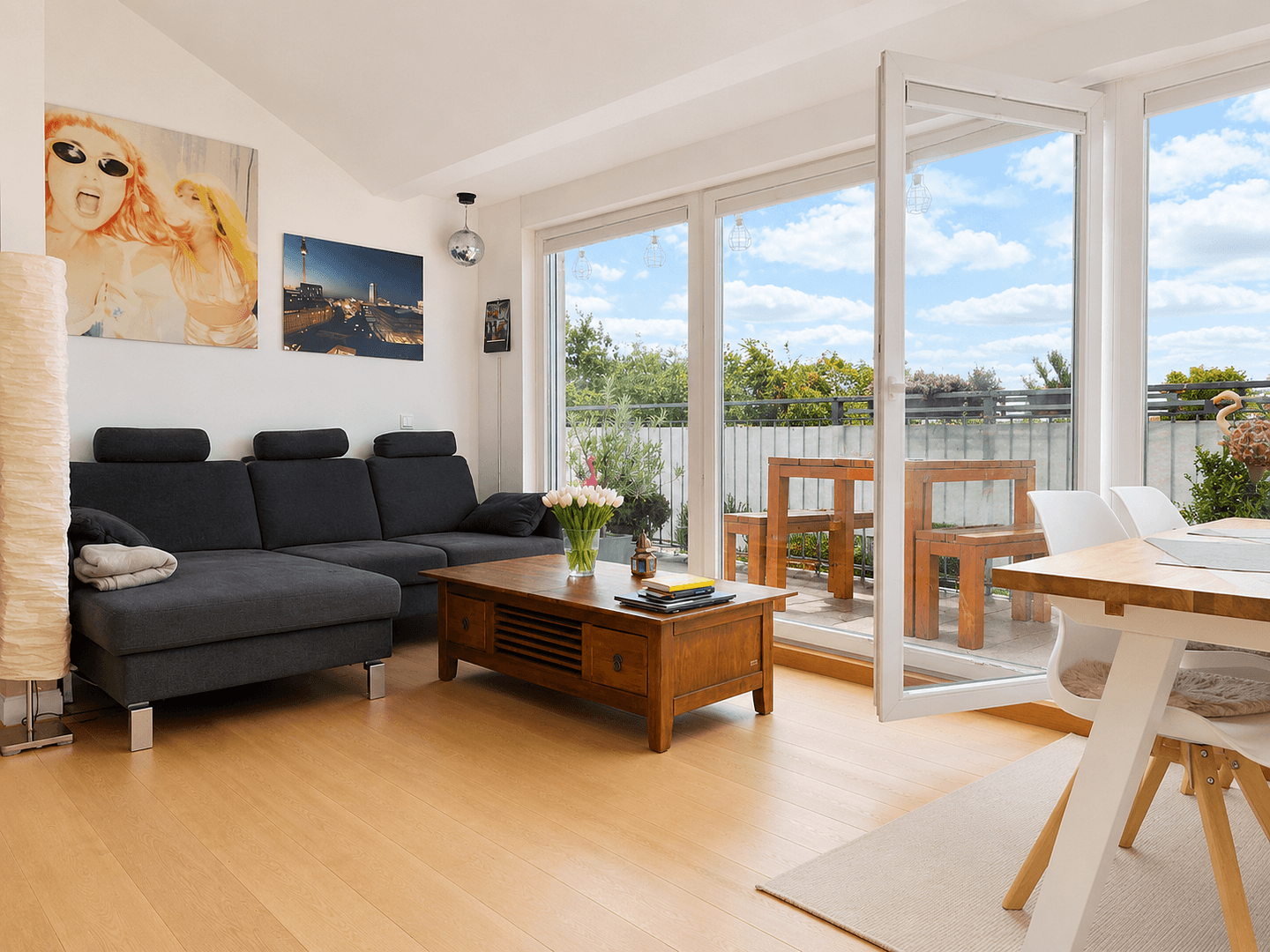 Predaj bytu 3-izbový 74 m², Berlin, Berlín Predaj bytu 3-izbový 74 m², Berlin, Berlín