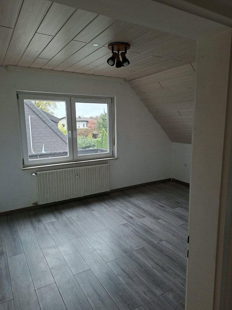 Predaj domu 147 m², pozemok 988 m², Altenstadt an der Waldnaab, Bavorsko Predaj domu 147 m², pozemok 988 m², Altenstadt an der Waldnaab, Bavorsko