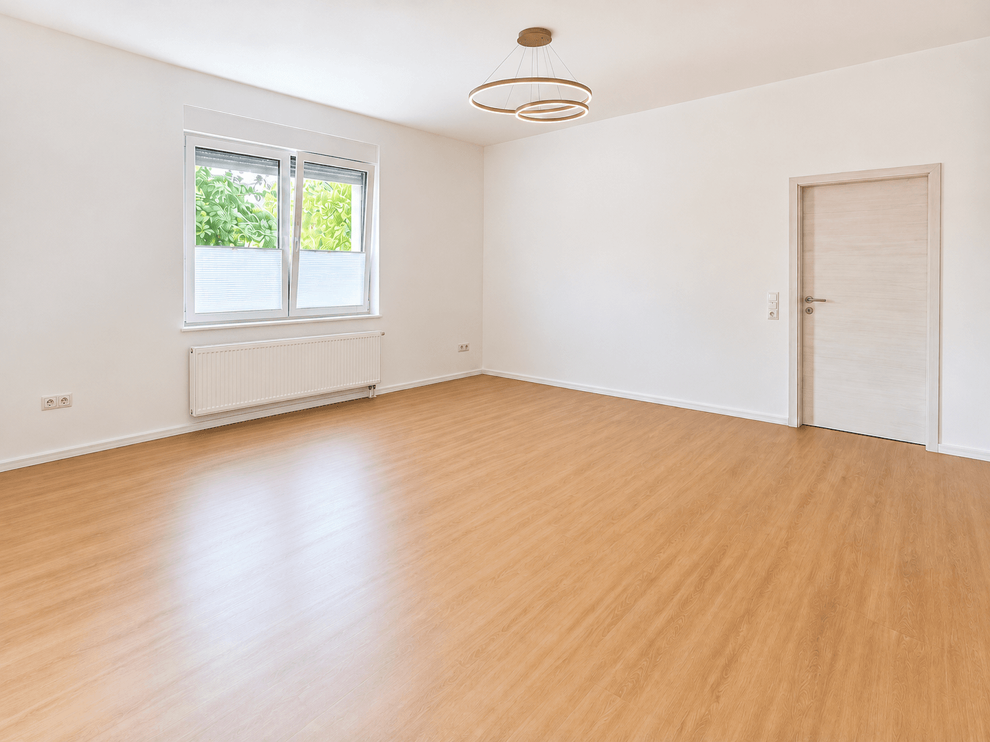Prenájom bytu 3-izbový 118 m², Alpenrod, Porýnie-Falcko Prenájom bytu 3-izbový 118 m², Alpenrod, Porýnie-Falcko