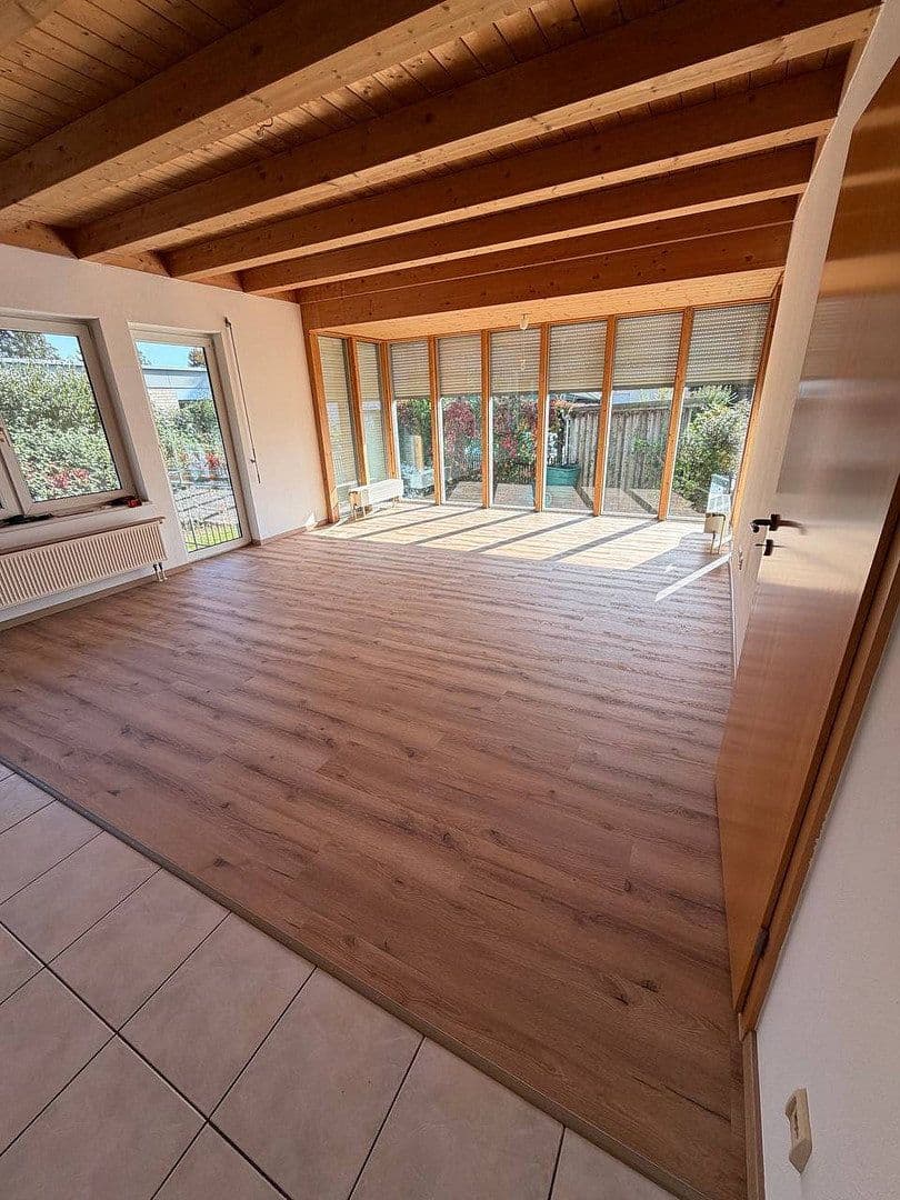 Prenájom domu 149 m², pozemok 300 m², Nördlingen, Bavorsko Prenájom domu 149 m², pozemok 300 m², Nördlingen, Bavorsko
