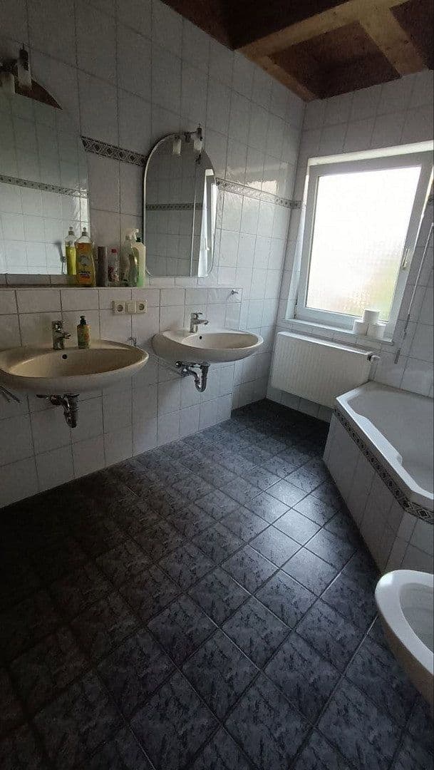 Prenájom domu 149 m², pozemok 300 m², Nördlingen, Bavorsko Prenájom domu 149 m², pozemok 300 m², Nördlingen, Bavorsko