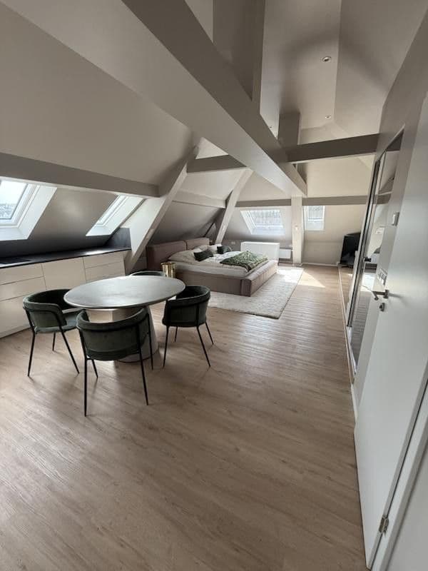Prenájom bytu 1-izbový 56 m², Neckartenzlinger Str. 110, Reutlingen, Bádensko-Wurttembersko Prenájom bytu 1-izbový 56 m², Neckartenzlinger Str. 110, Reutlingen, Bádensko-Wurttembersko