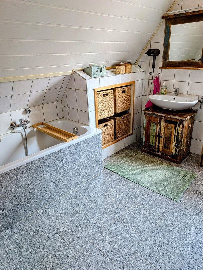 Predaj domu 92 m², pozemok 228 m², Sudetenstraße 9, Stutensee, Bádensko-Wurttembersko Predaj domu 92 m², pozemok 228 m², Sudetenstraße 9, Stutensee, Bádensko-Wurttembersko