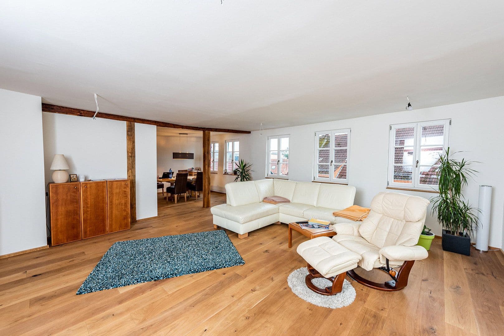 Prenájom bytu 3-izbový 127 m², Amtsgasse 6, Östringen, Bádensko-Wurttembersko Prenájom bytu 3-izbový 127 m², Amtsgasse 6, Östringen, Bádensko-Wurttembersko