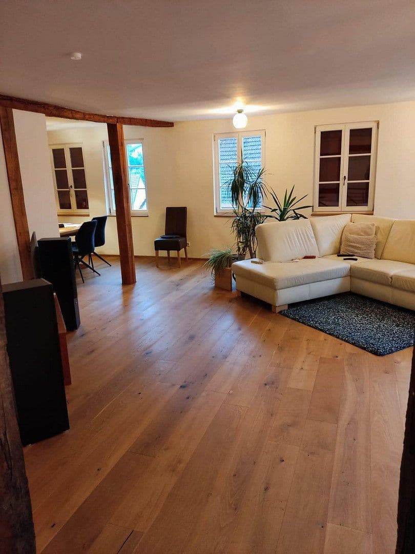 Prenájom bytu 3-izbový 127 m², Amtsgasse 6, Östringen, Bádensko-Wurttembersko Prenájom bytu 3-izbový 127 m², Amtsgasse 6, Östringen, Bádensko-Wurttembersko